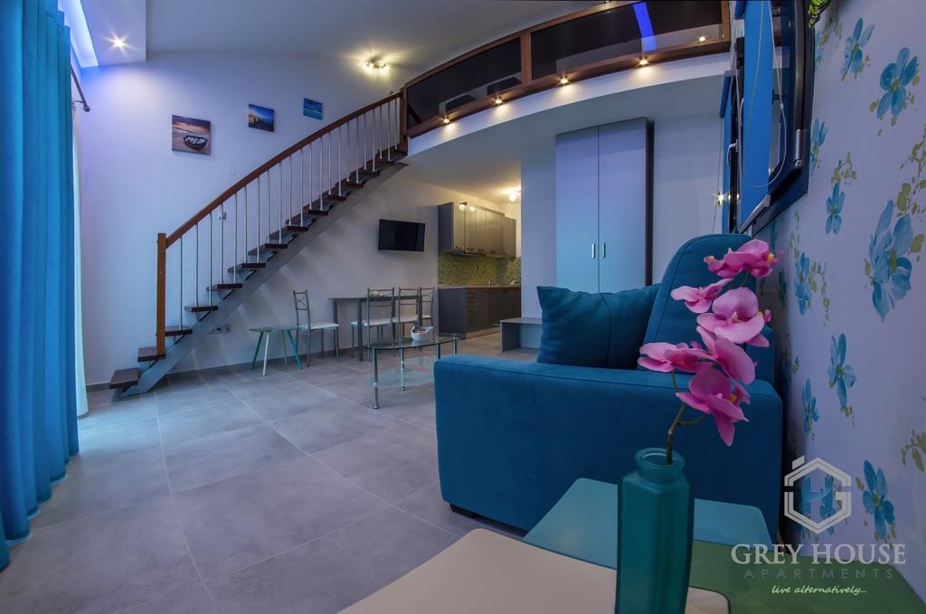 Grey House Apartments Nikiti  Room photo