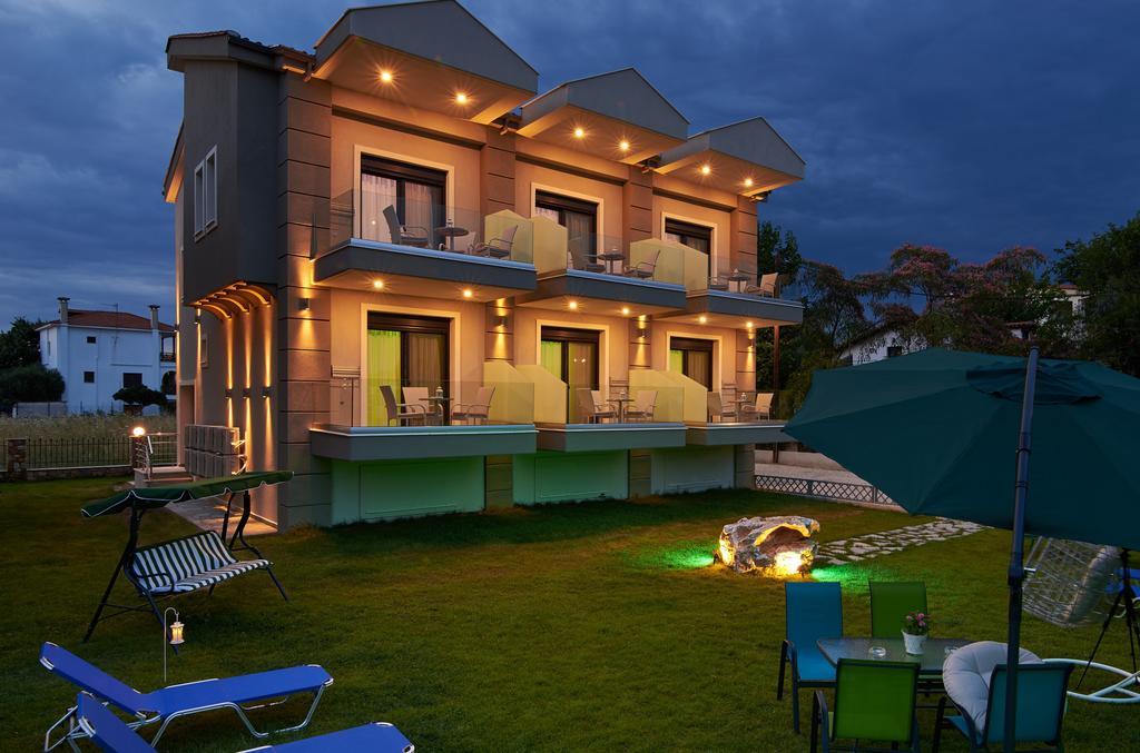 Grey House Apartments Nikiti  Exterior photo